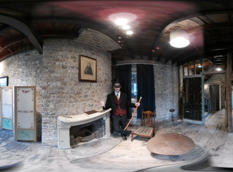 Actor Sid Phoenix recites poem in virtual reality